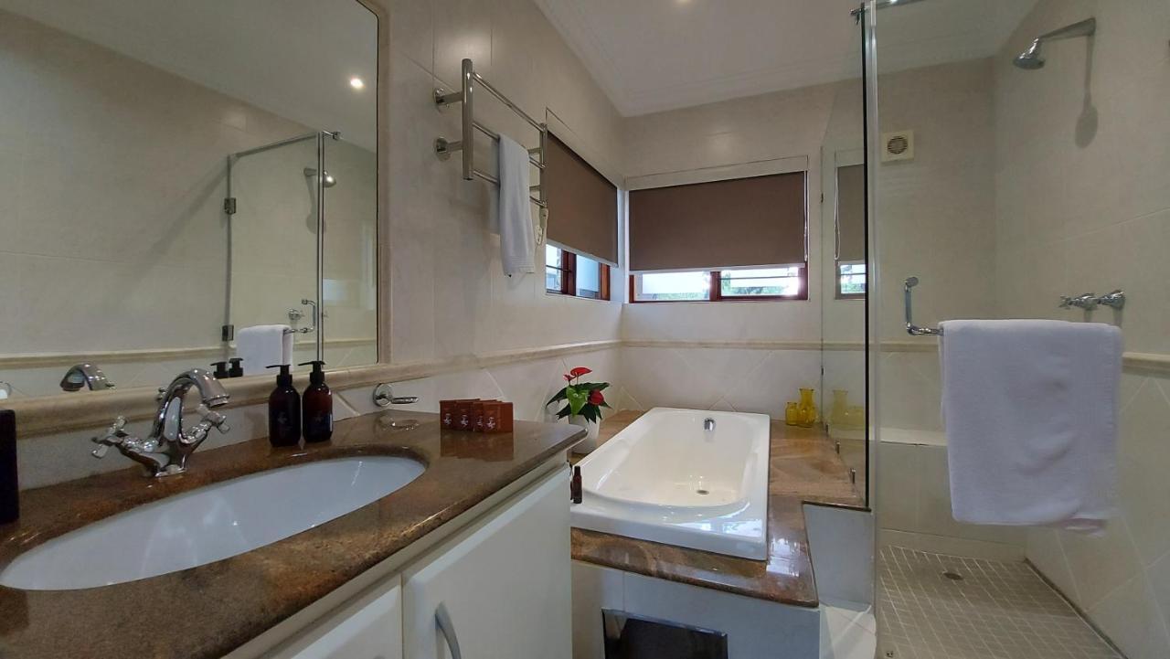 Matumi Golf Lodge Mbombela Bagian luar foto