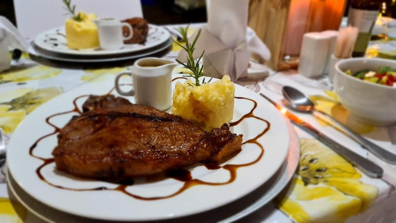 Matumi Golf Lodge Mbombela Bagian luar foto
