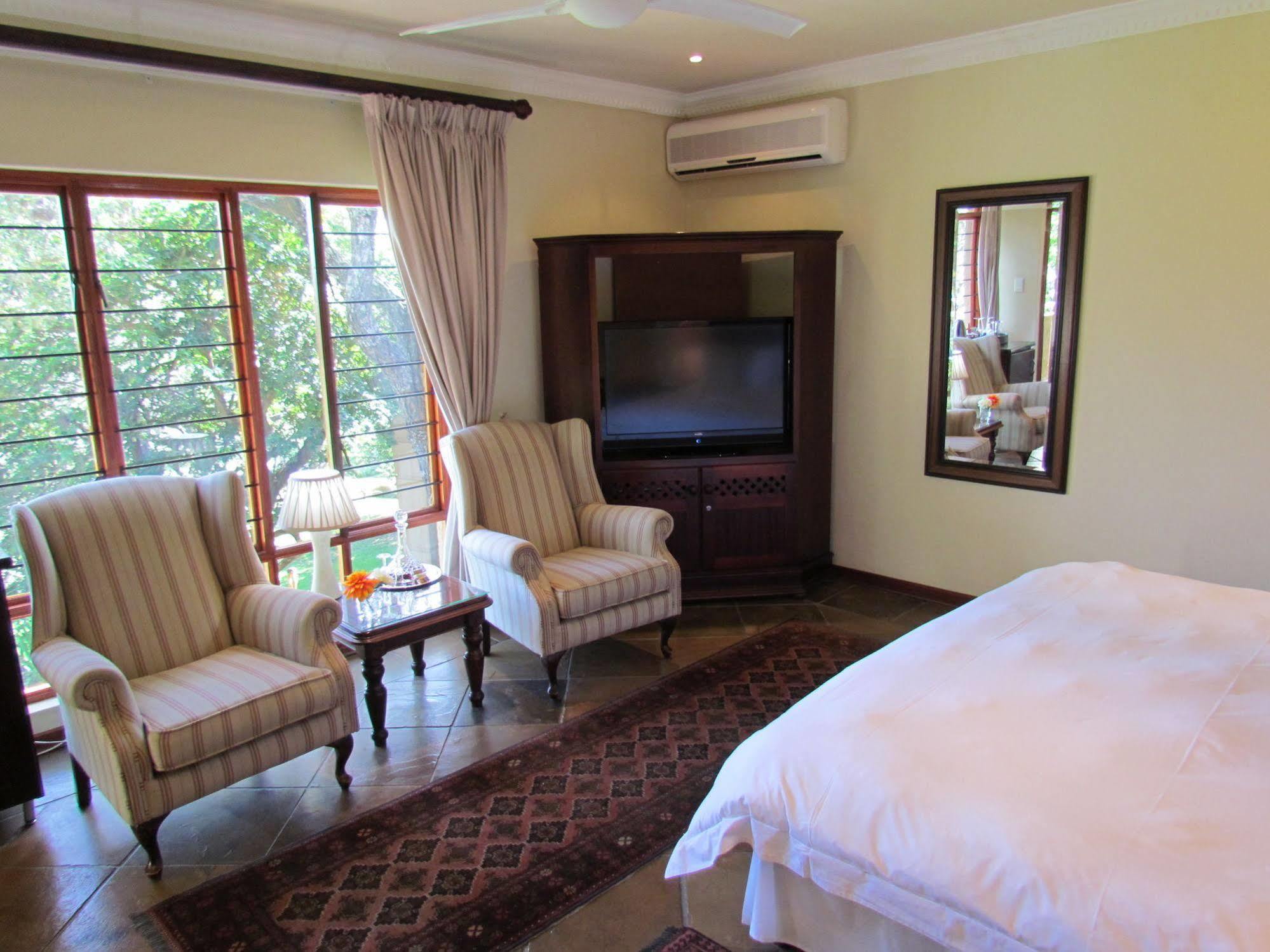 Matumi Golf Lodge Mbombela Bagian luar foto