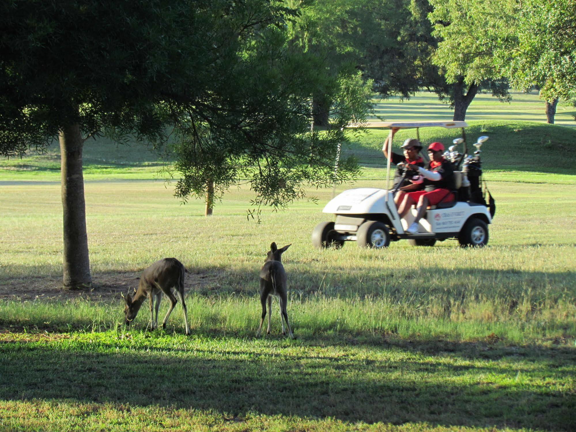 Matumi Golf Lodge Mbombela Bagian luar foto